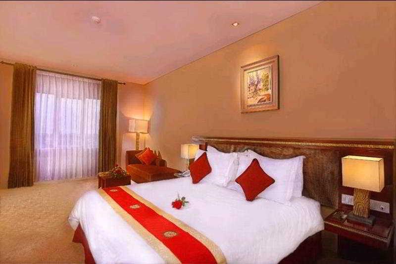 Gino Feruci Kebon Jati By Kagum Hotels Bandung Exteriör bild