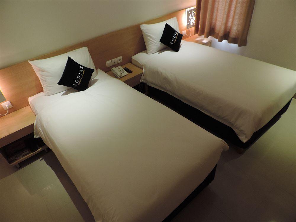 Gino Feruci Kebon Jati By Kagum Hotels Bandung Exteriör bild