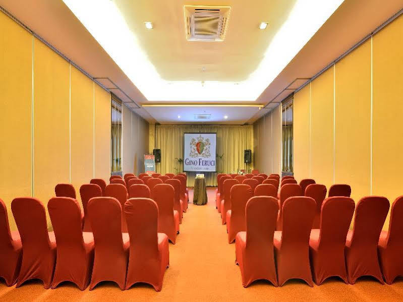 Gino Feruci Kebon Jati By Kagum Hotels Bandung Exteriör bild